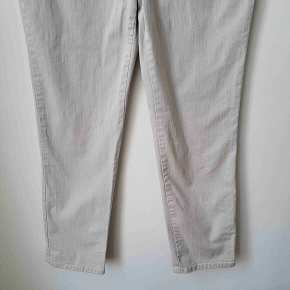 Gloria Vanderbilt Amanda Cream 5 Pocket Button Closure Belt Loop Pants Size 10 - Picture 3 of 7